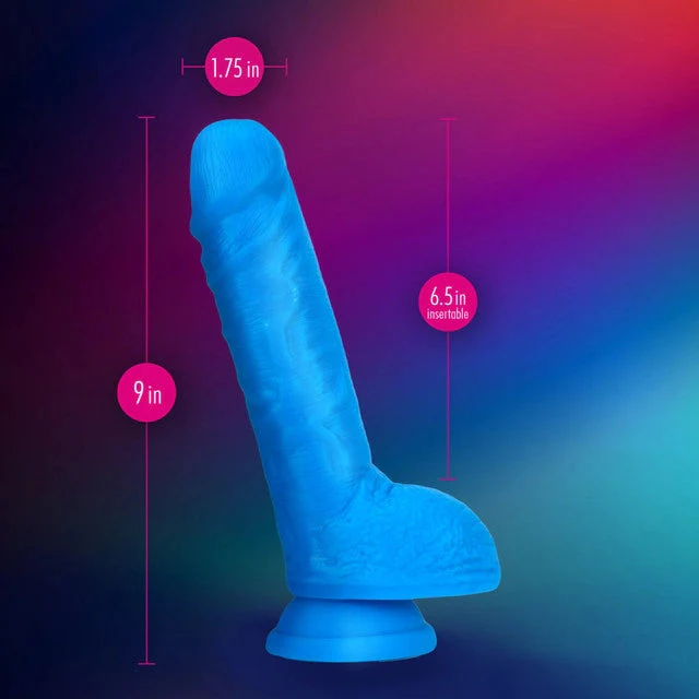 Neo Elite 9 Inch Dual-Density Silicone Dildo with Suction Cup - Image 3